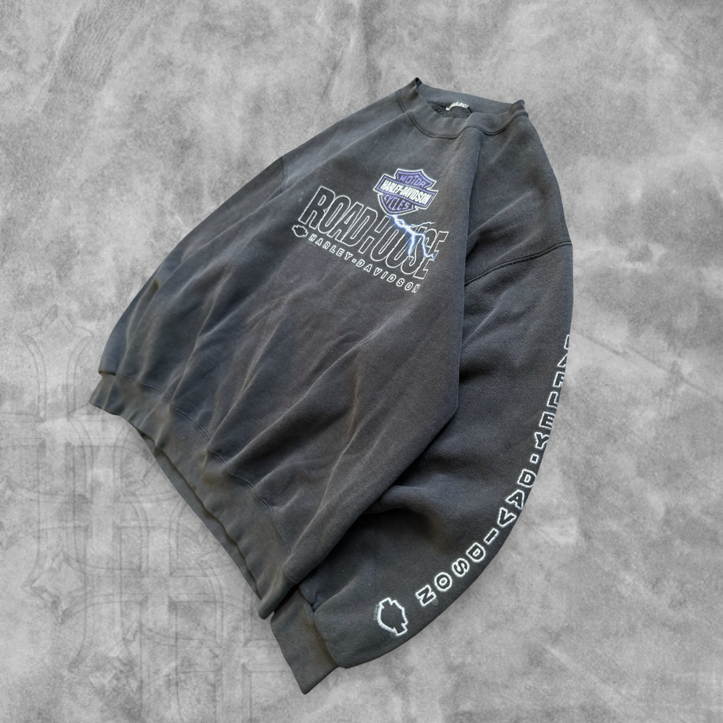 Faded Black Harley Davidson Roadhouse Sweatshirt 1990s (M)