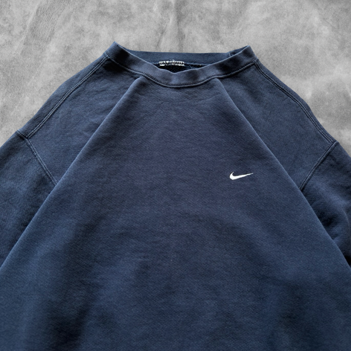 Navy Blue Nike Essential Sweatshirt 1990s (M)