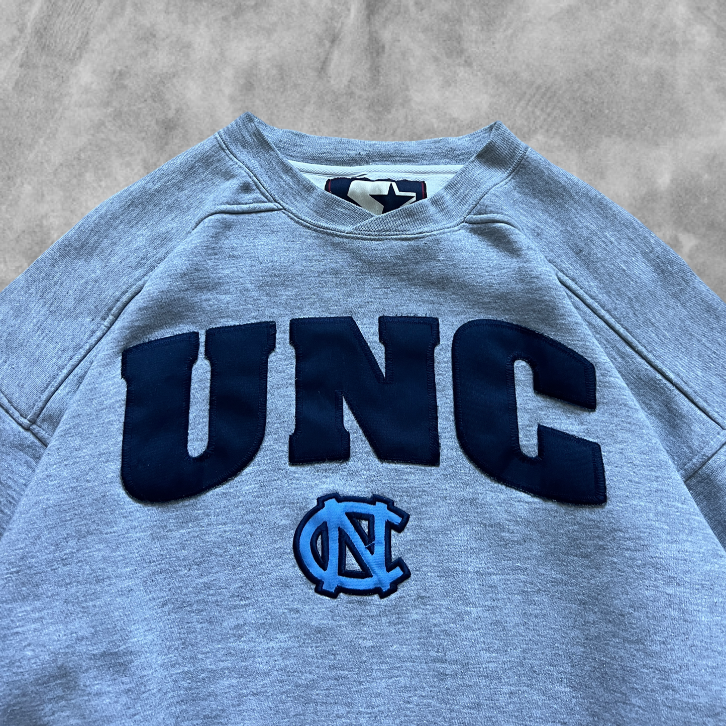 Stone Gray UNC Tar Heels Sweatshirt 1990s (L)