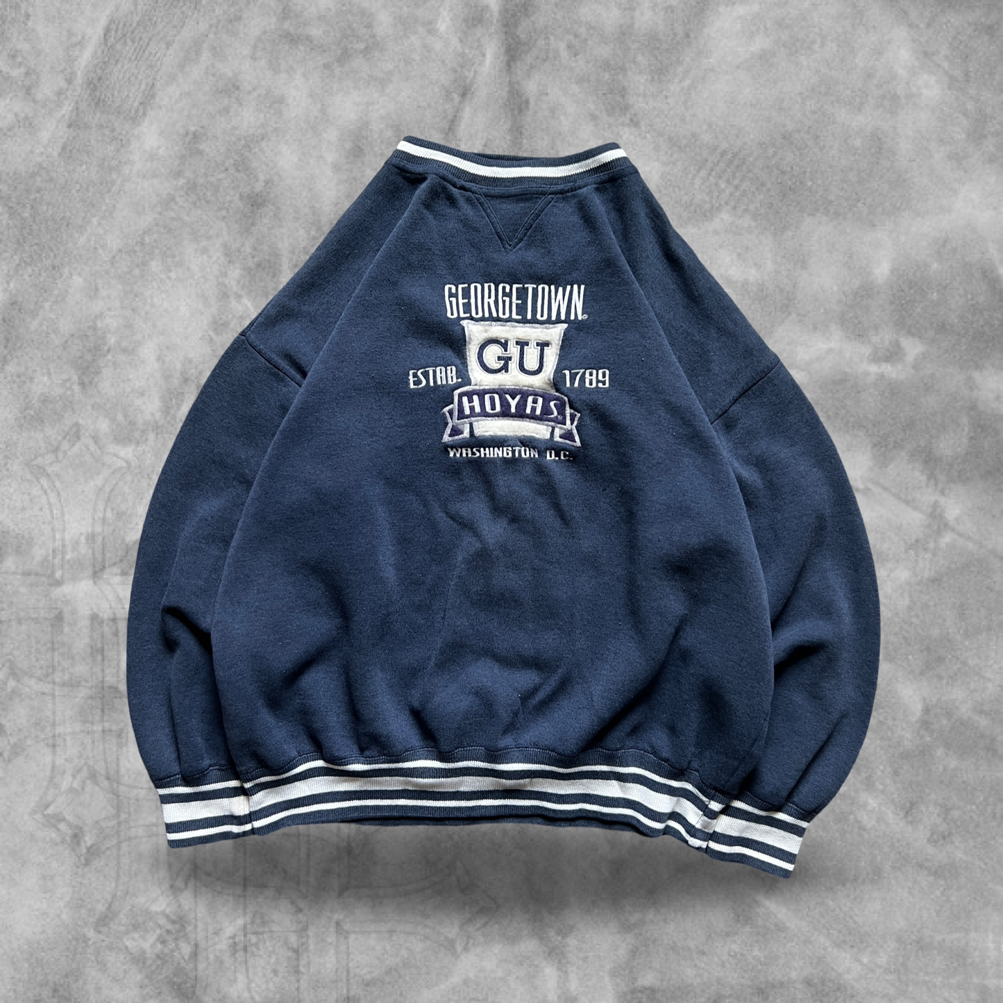 Blue Georgetown Hoyas Sweatshirt 1990s (L)