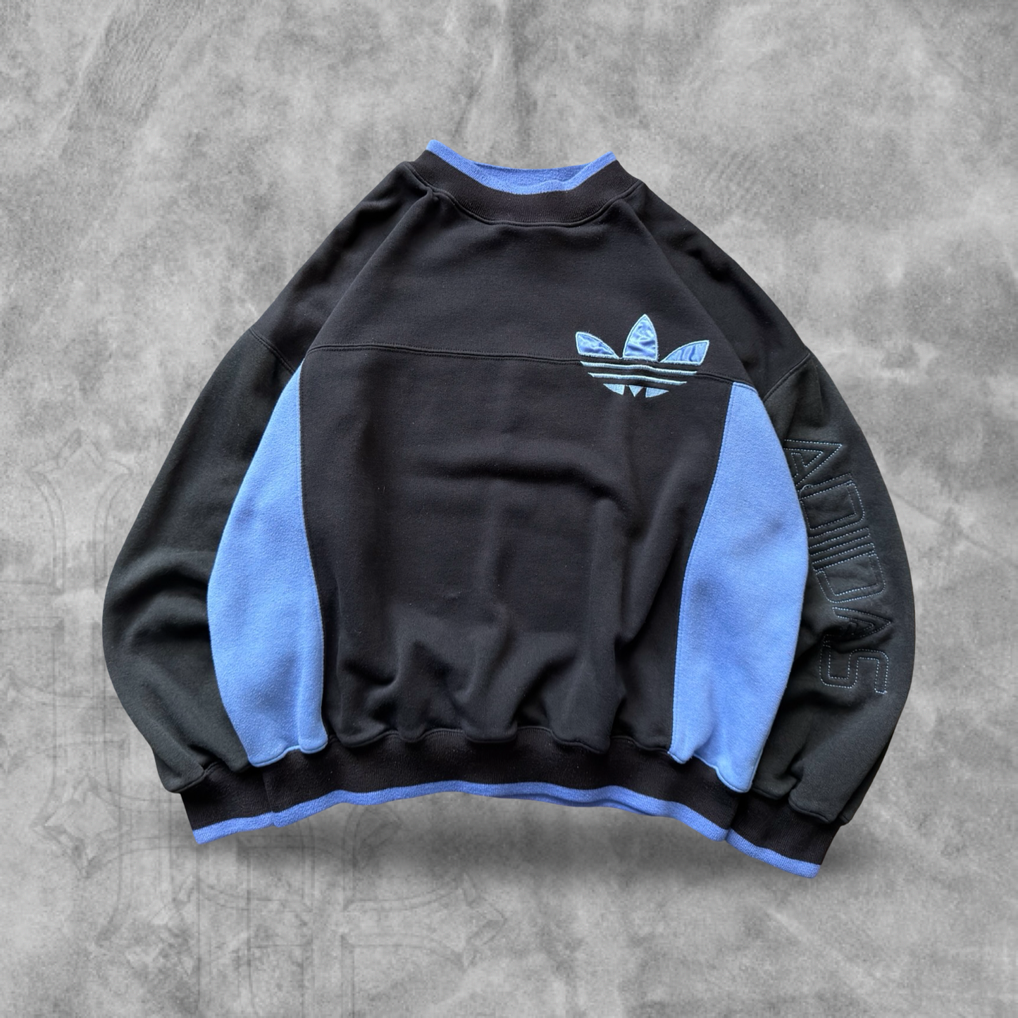 Black Adidas Sweatshirt 1980s (M)
