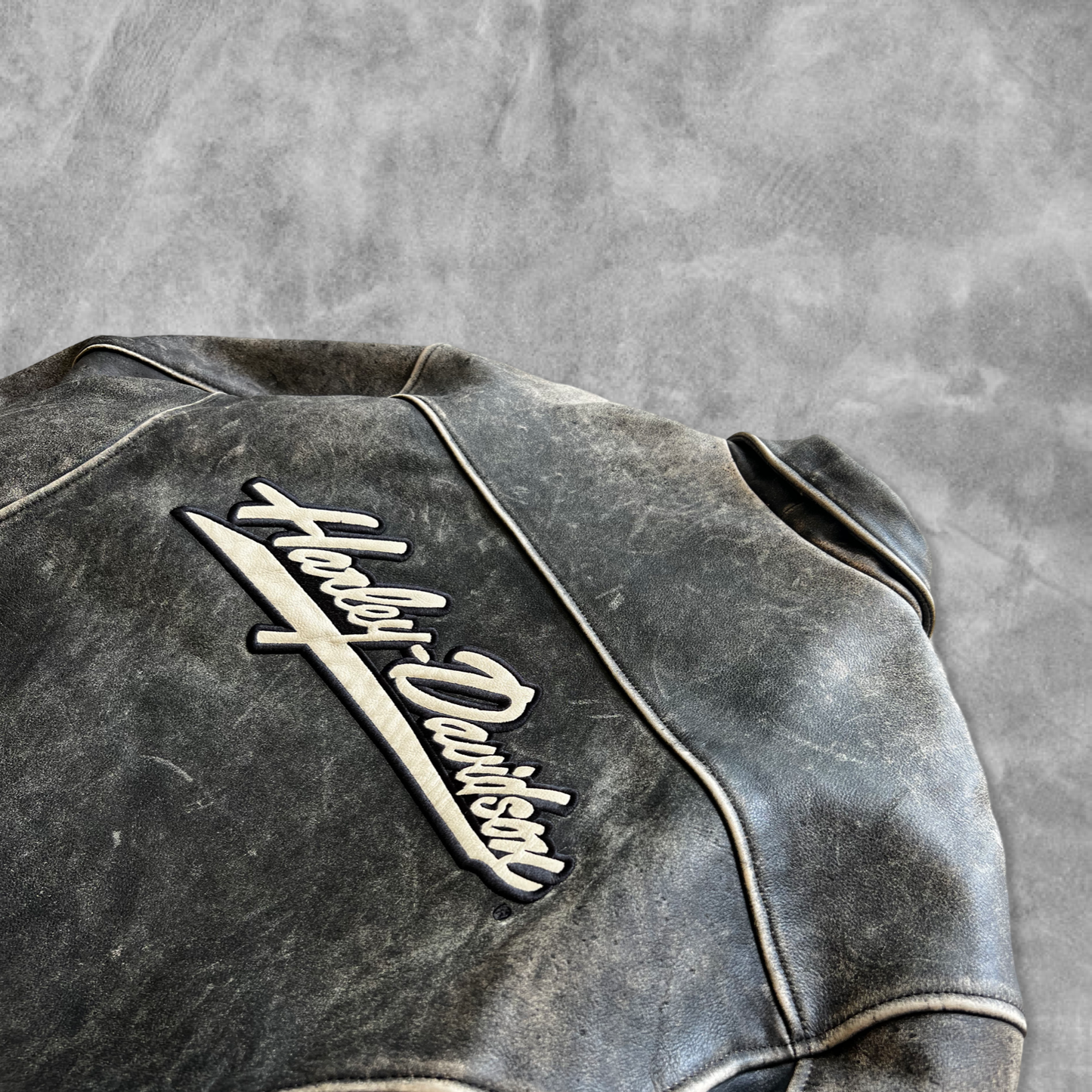 Faded Black Harley Davidson Leather Jacket 1990s (L)