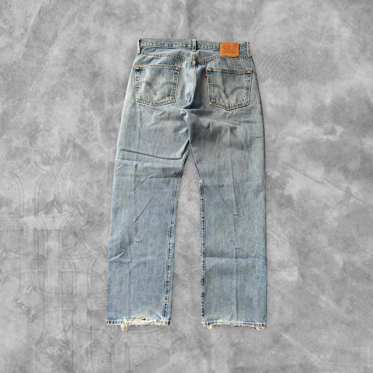 Faded Distressed Levis 501 Jeans 1990s (34x32)