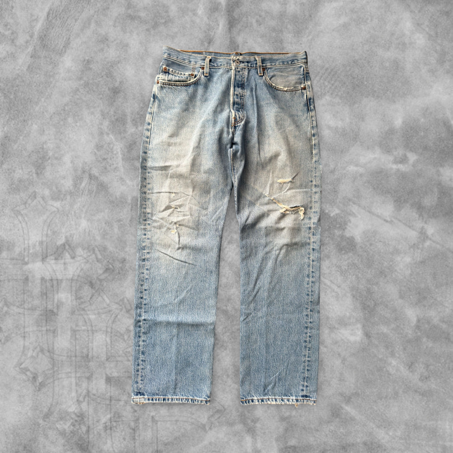 Faded Distressed Levis 501 Jeans 1990s (34x32)
