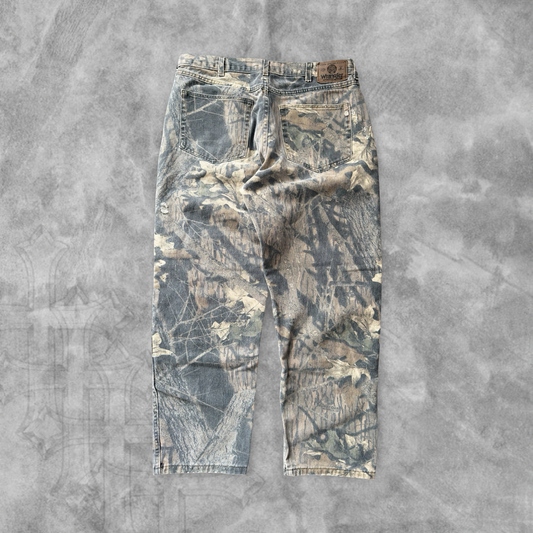 Faded Realtree Camo Denim Wrangler Jeans 1990s (36x30)