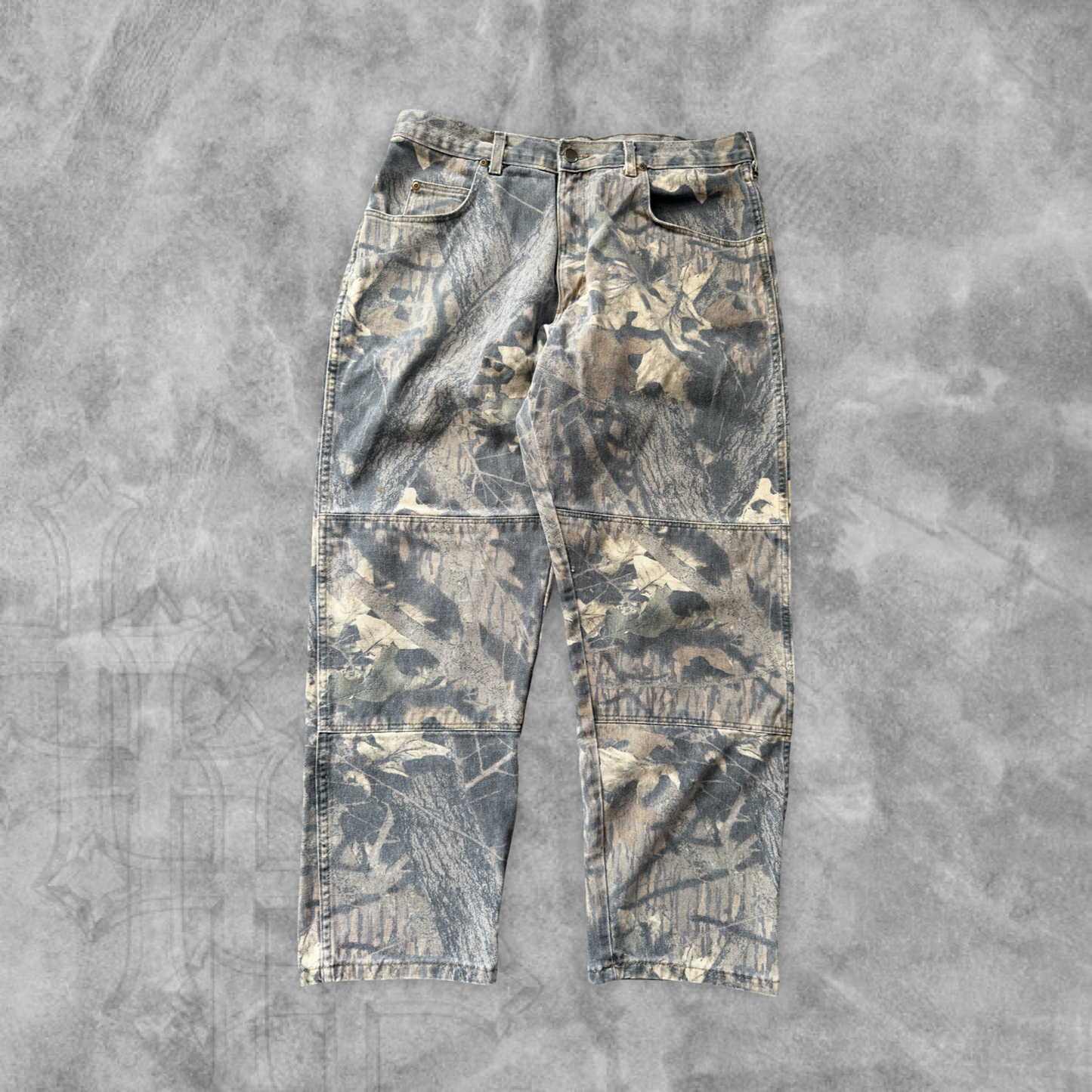 Faded Realtree Camo Denim Wrangler Jeans 1990s (36x30)