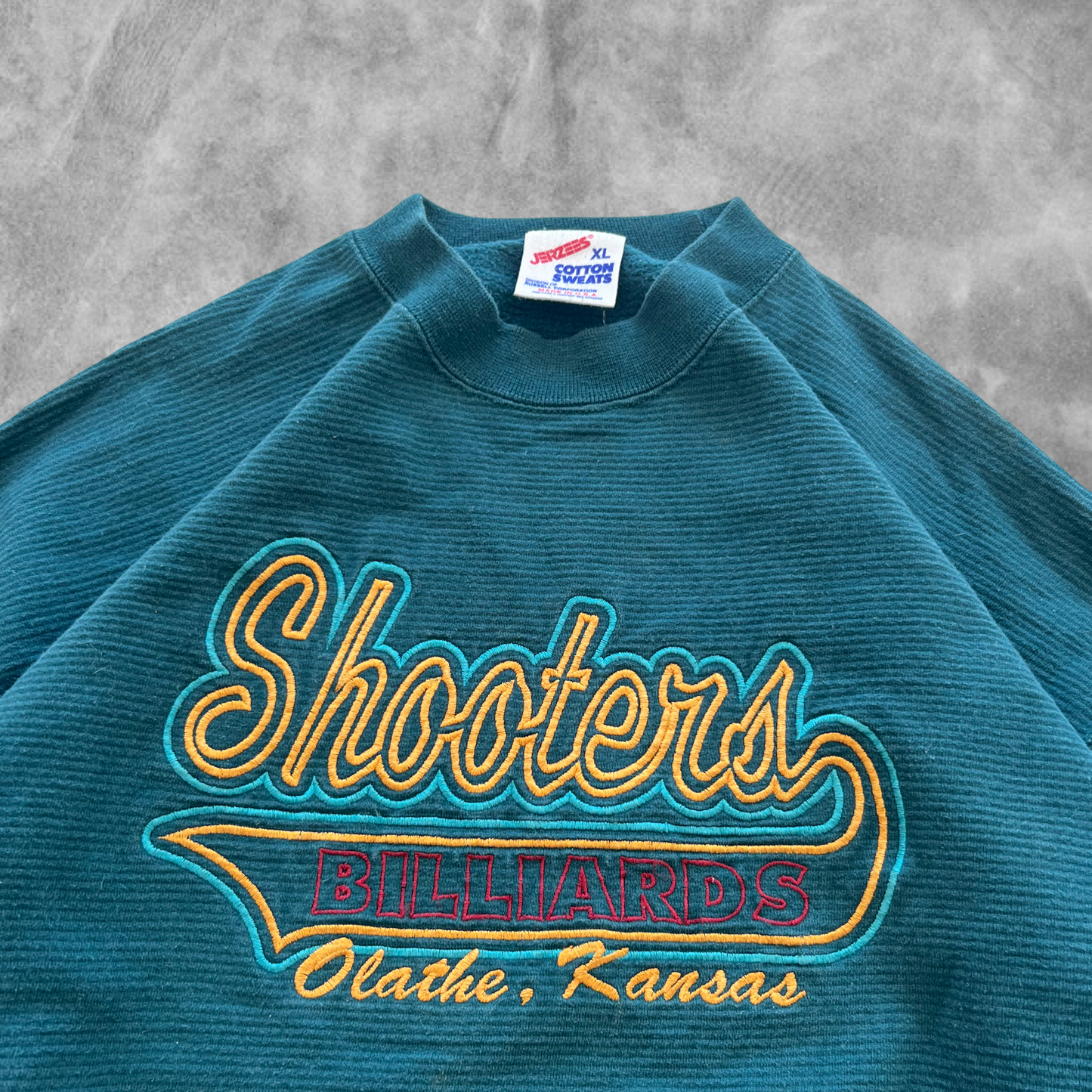 Aquaberry Shooters Billiards Sweatshirt 1990s (XL)