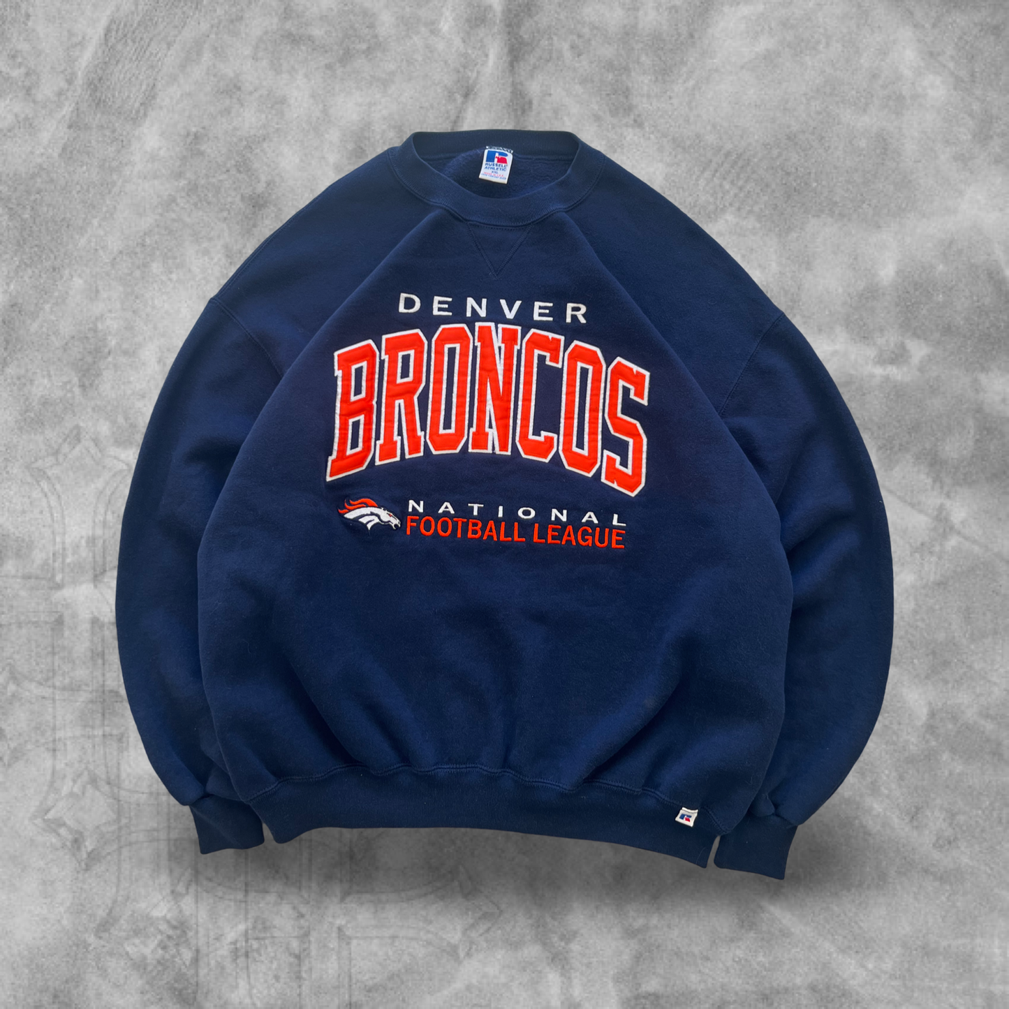 Navy Blue Denver Broncos Russell Sweatshirt 1990s (XL)