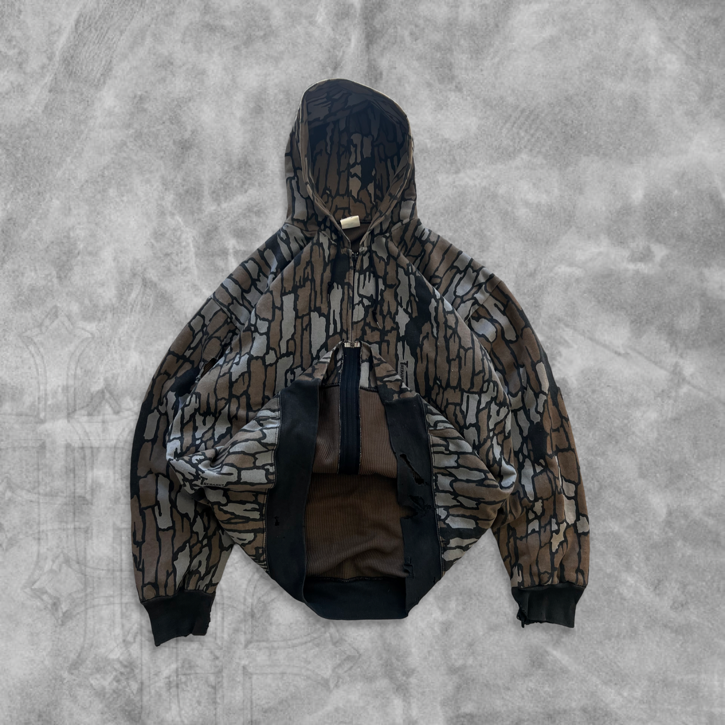 Distressed Camo Realtree Hooded Jacket 1990s