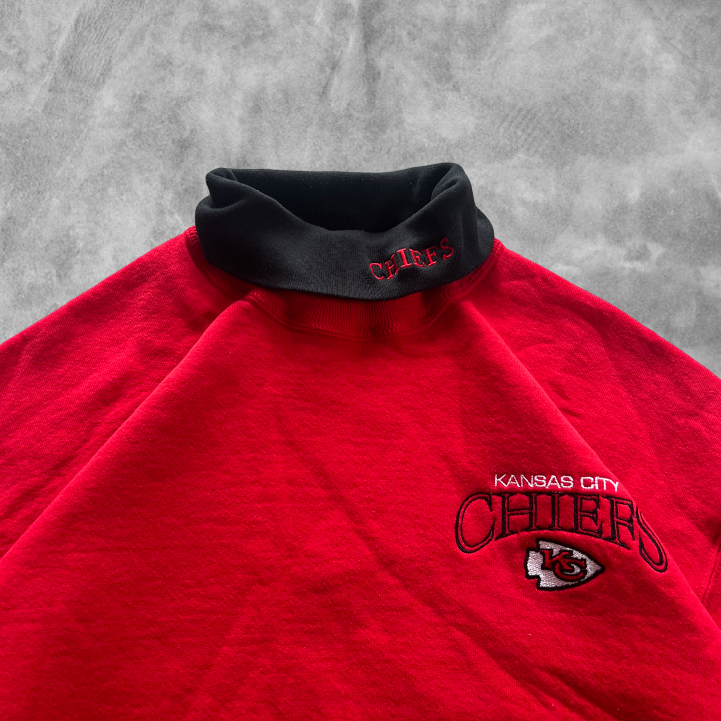 Cherry Red Kansas City Chiefs Sweatshirt 1990s (L)