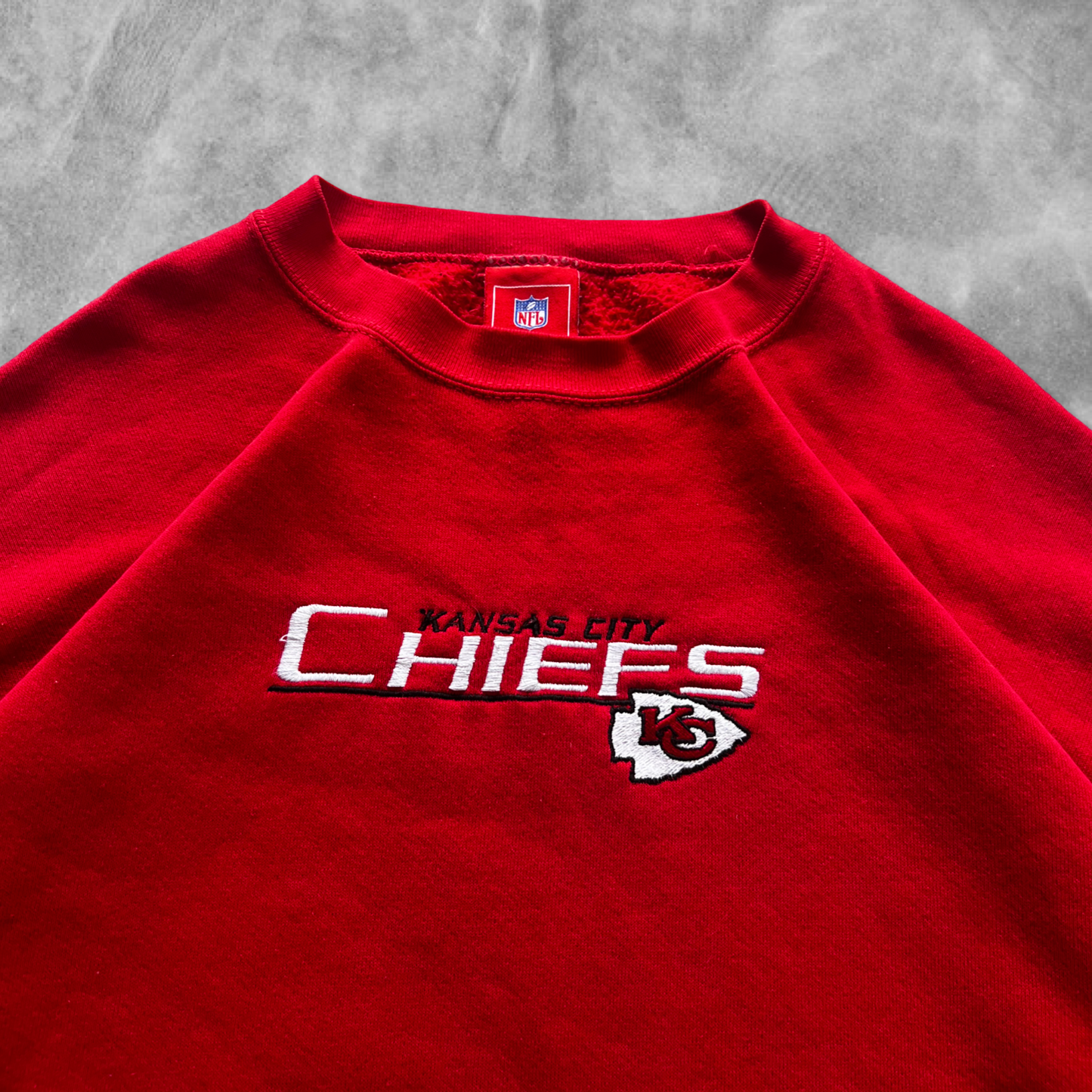 Cherry Red Kansas City Chiefs Sweatshirt 1990s (XXL)