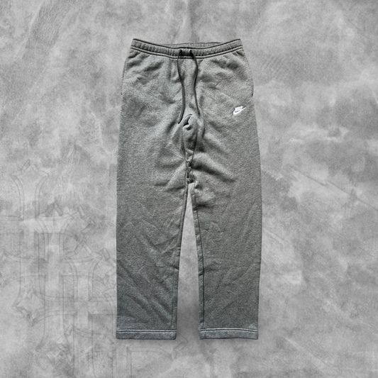 Stone Gray Nike Essential Sweatpants 2000s (L)