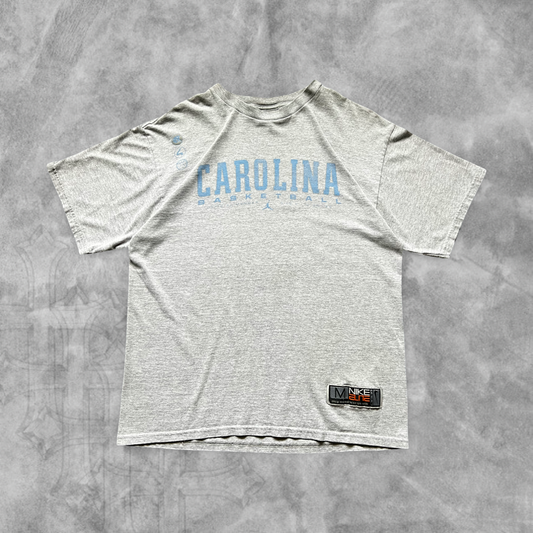 Gray North Carolina Tar Heels Basketball Shirt 2000s (M)