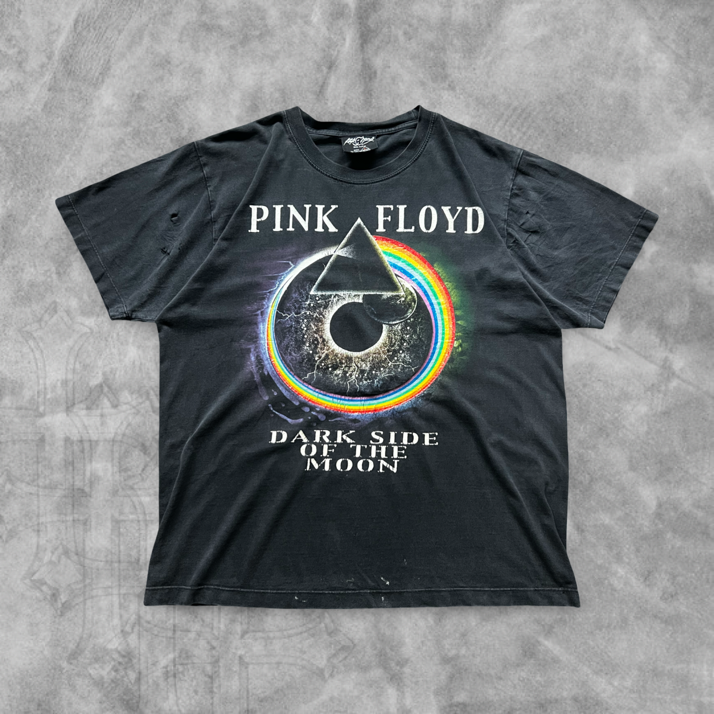 Black Distressed Pink Floyd Dark Side Of The Moon Shirt 2000s (M)