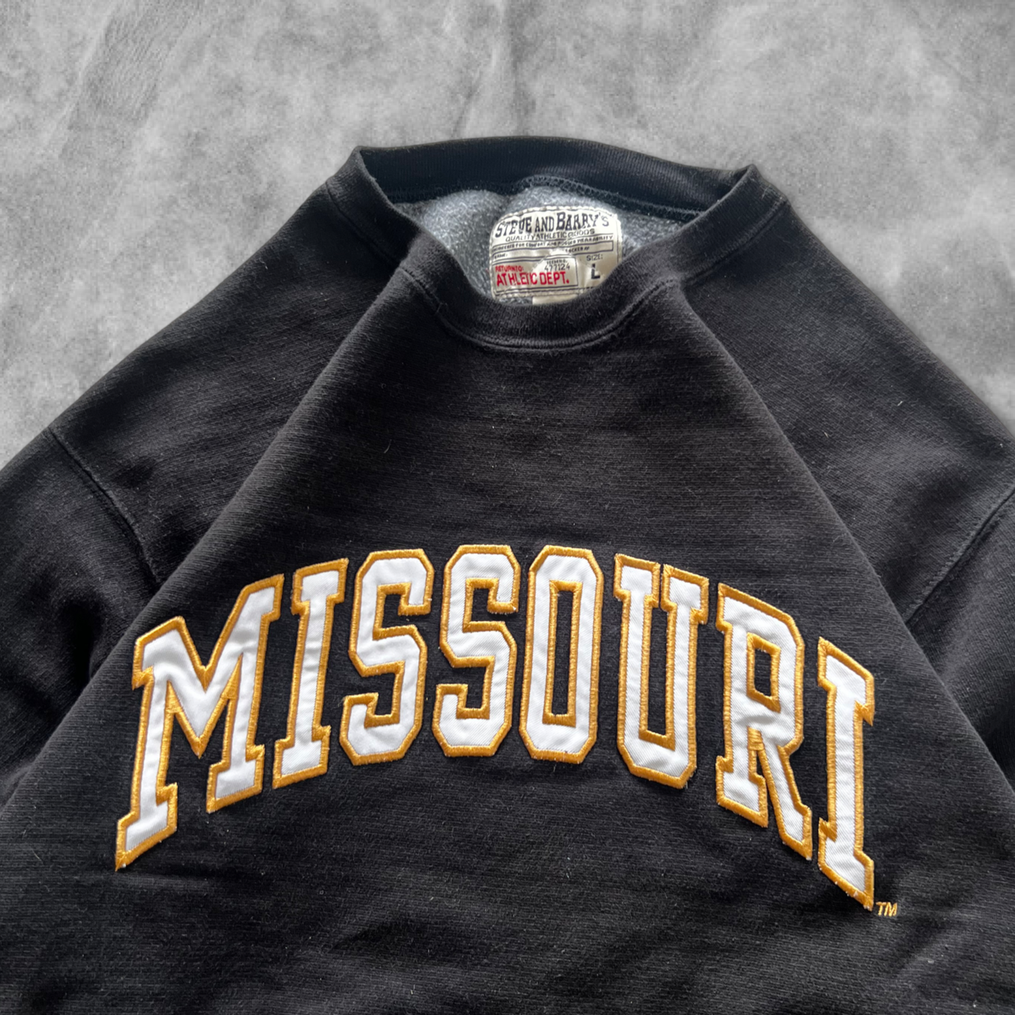 Black University of Missouri Sweatshirt 1990s (L)
