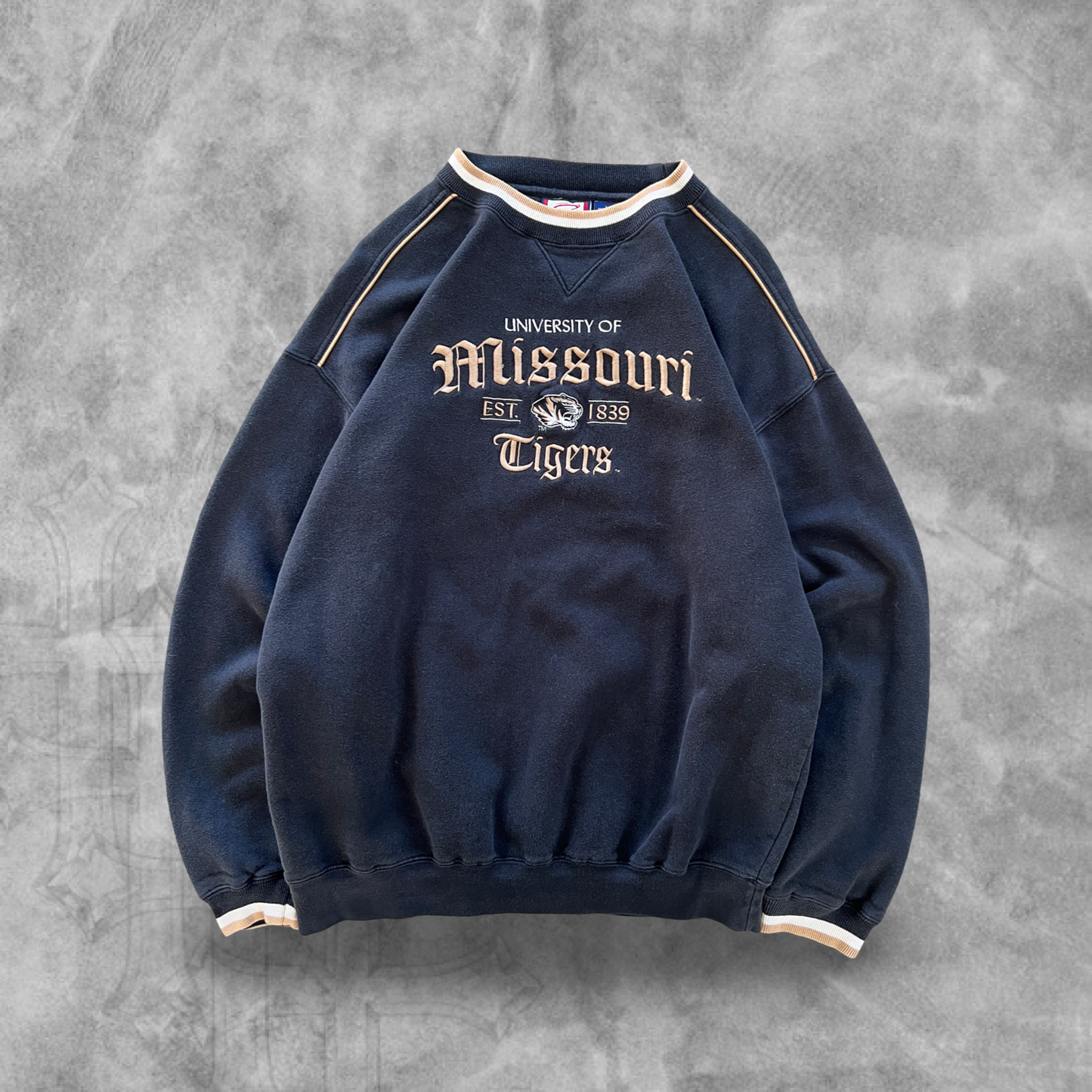 Black Missouri Tigers Sweatshirt 1990s (XL)