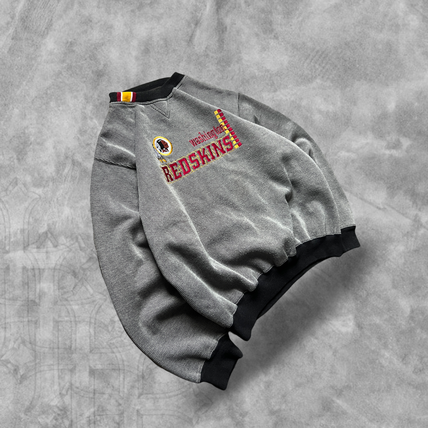 Pinstripe Gray Washington Redskins Sweatshirt 1990s (L)