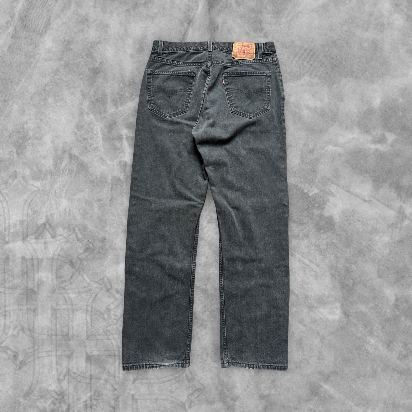 Faded Black Levi’s 505s 2002 (34x32)