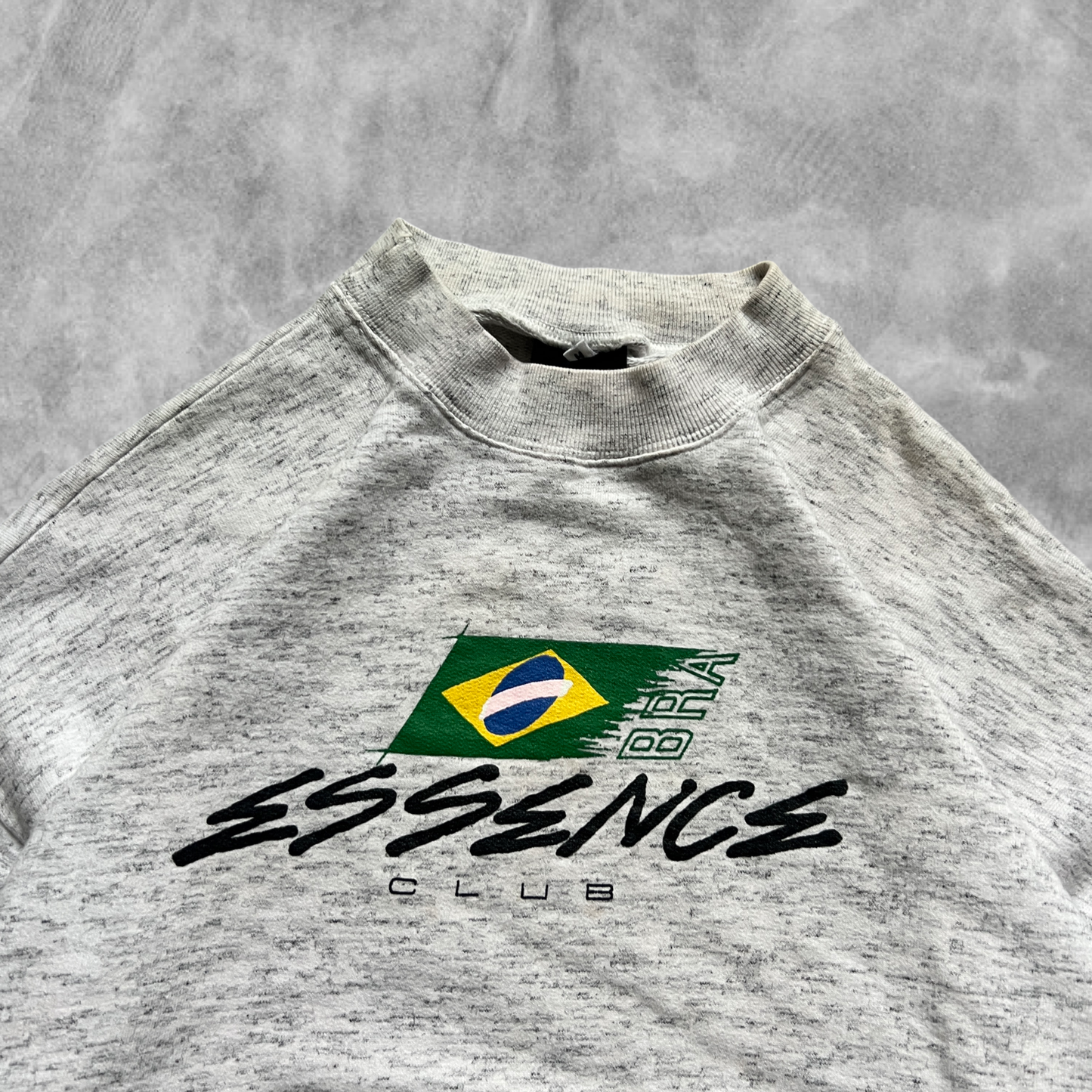 Cloud Gray Essence Brazil Soccer Club Sweatshirt 1990s (M)