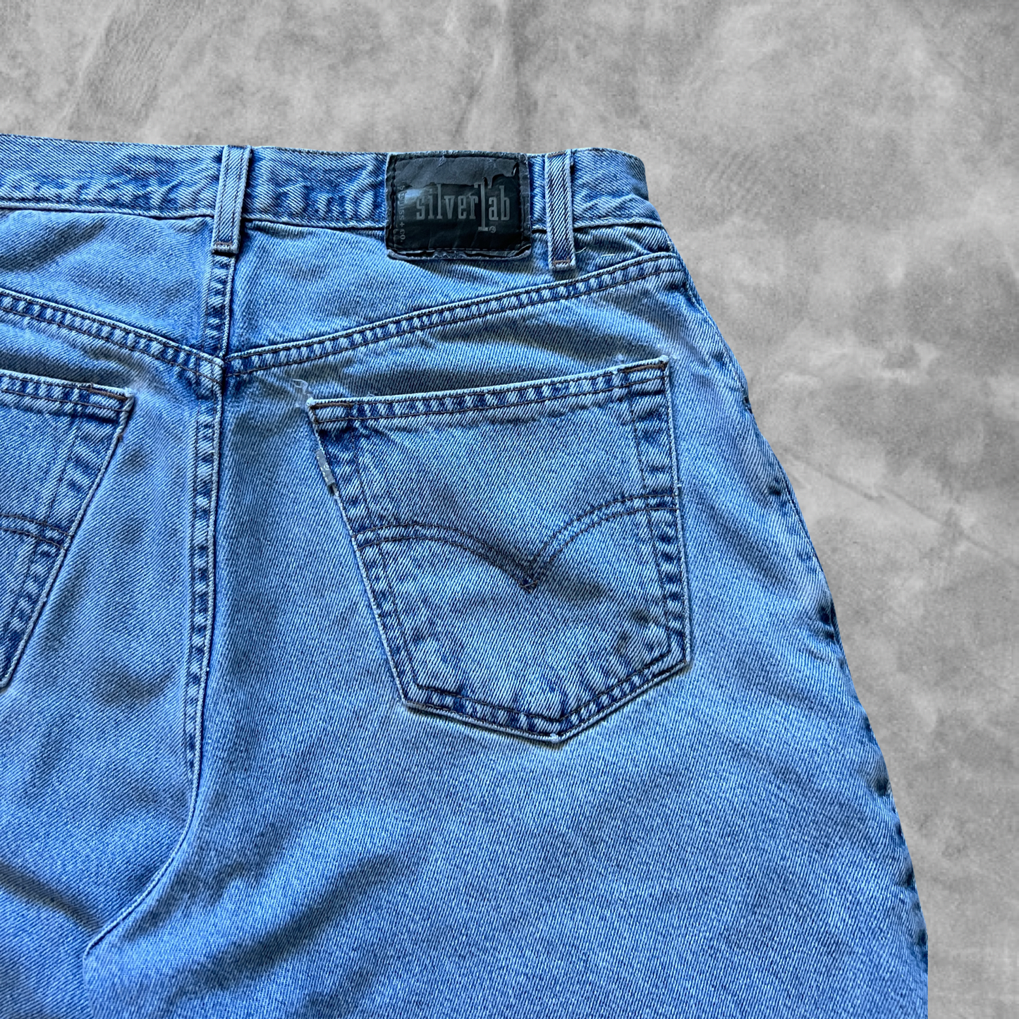 Denim Levi’s Silver Tab Shorts 1990s (34)