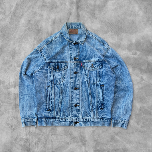 Light Washed Levi’s Denim Jacket 2000s (S)