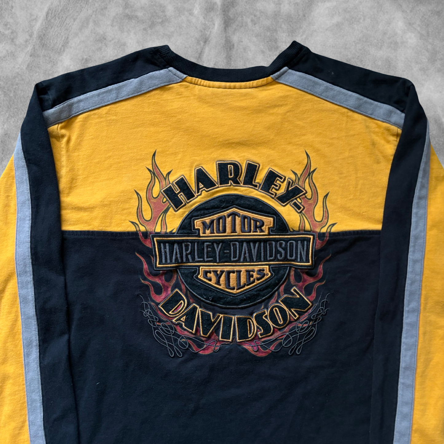 Yellow Harley Davidson Flame Emblem Long Sleeve Shirt 1990s (L)